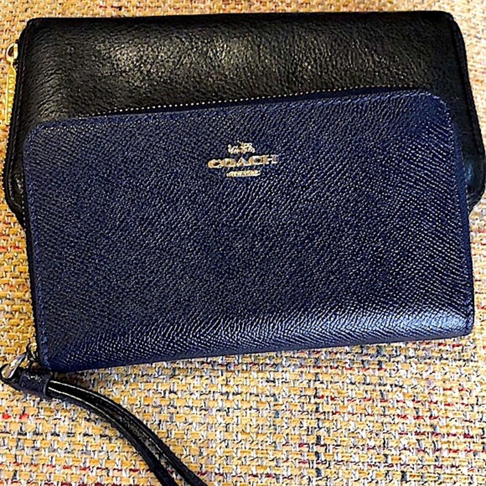 COACH Navy Blue Saffiano Leather Full Zip Around Wallet with Wristlet Strap